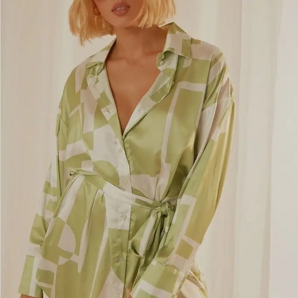 Green Geometric Patterned Satin Shirt Dress